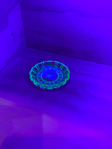 Green Uranium Glass Dish - 9.25cm Diameter