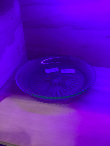 Uranium Glass Green Pie Dish With Star Pattern - 20.4cm